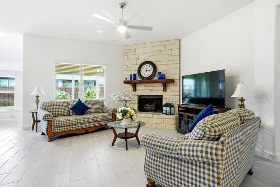 Furnished interior view inside a new home in Star Ranch, Godley (Image 10).