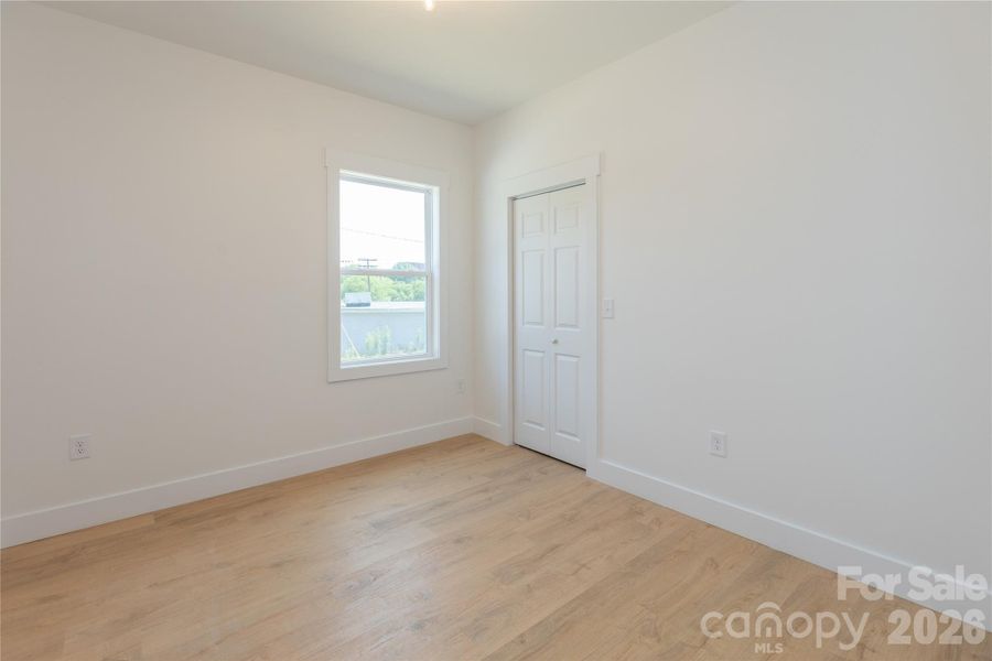 Spacious, unfurnished interior of a new home in , Concord (Image 16).