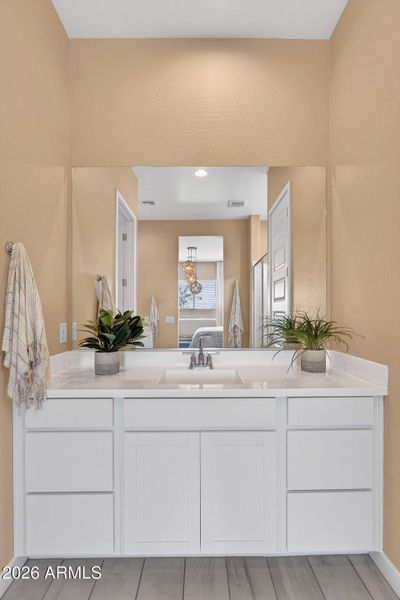 26-web-or-mls-609965 Dutchman Dr