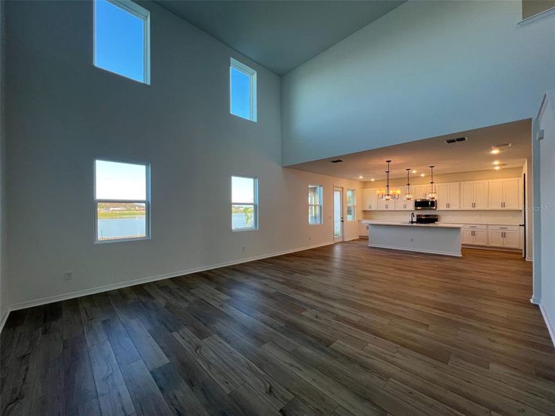 Spacious, unfurnished interior of a new home in Hawks Run, Kissimmee (Image 11). Spacious, unfurnished interior of a new home in Hawks Run, Kissimmee (Image 11).