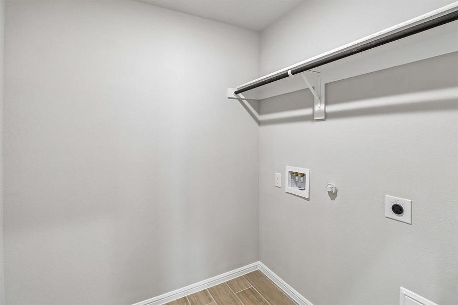 Spacious, unfurnished interior of a new home in Elevon, Lavon (Image 23). Spacious, unfurnished interior of a new home in Elevon, Lavon (Image 23).