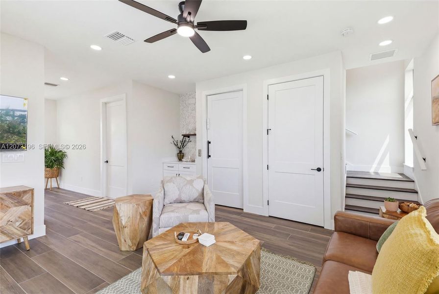 Furnished interior view inside a new home in , Melbourne Beach (Image 72).