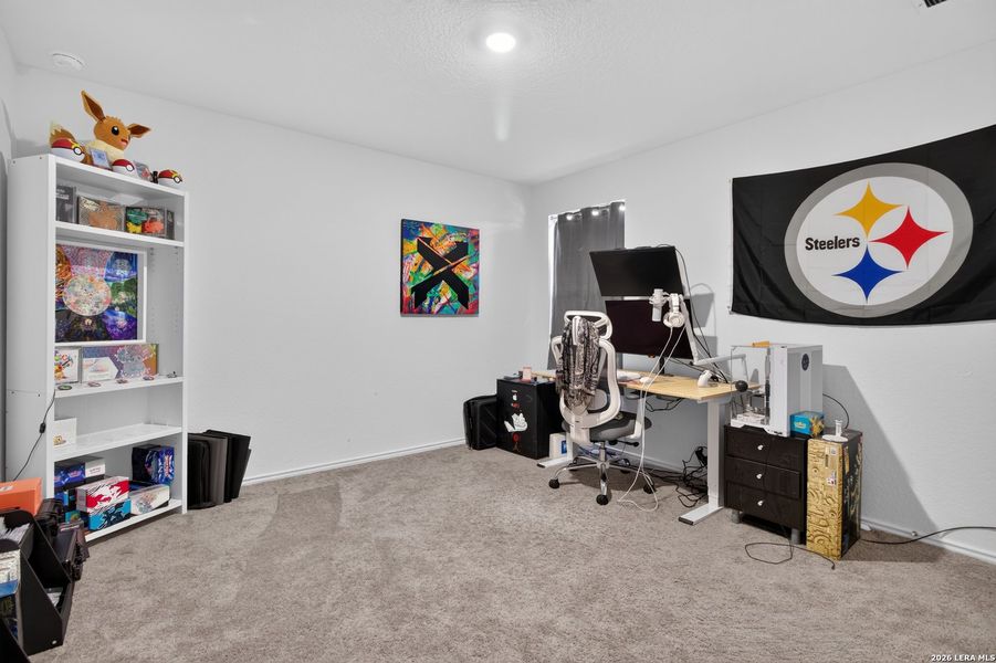 Furnished interior view inside a new home in Silos: Cottage, San Antonio (Image 6).