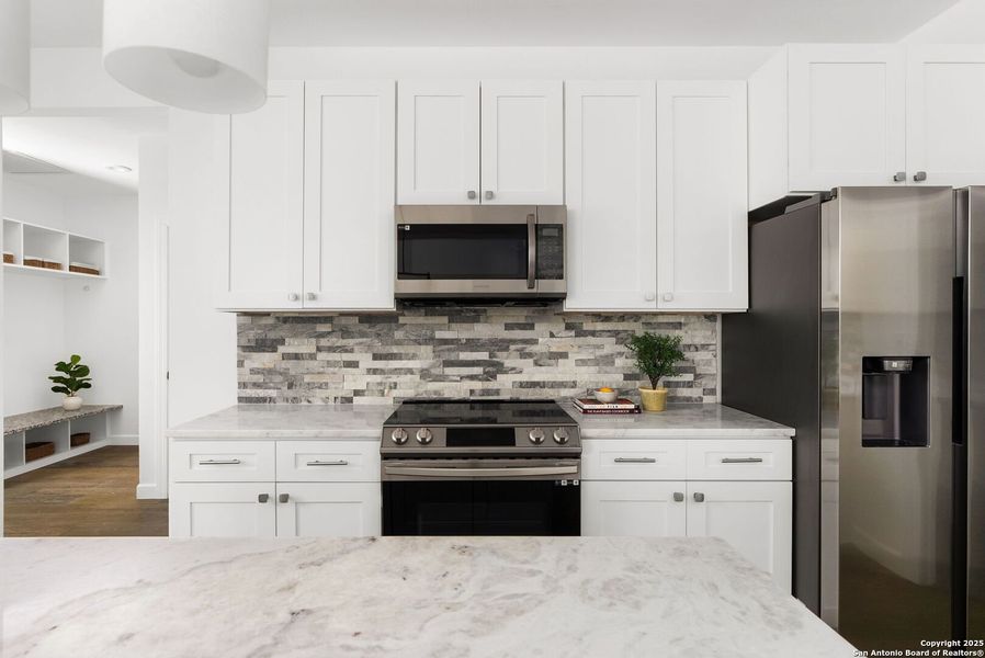 Furnished interior view inside a new home in , Canyon Lake (Image 3). Furnished interior view inside a new home in , Canyon Lake (Image 3).