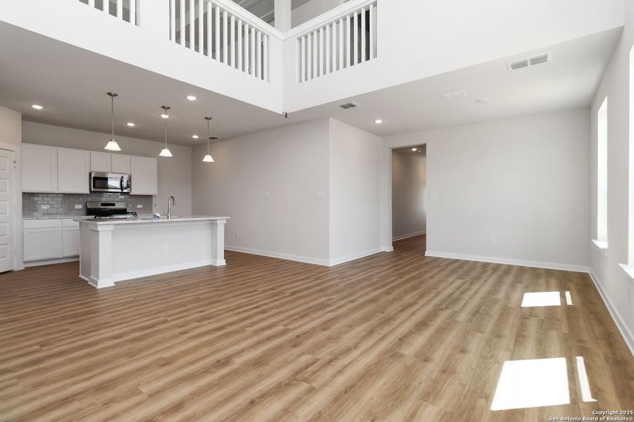 Image 29 of a home in Hickory Ridge.