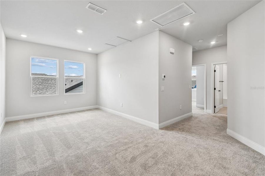 Spacious, unfurnished interior of a new home in Oakfield at Mount Dora Village Series, Mount Dora (Image 35).