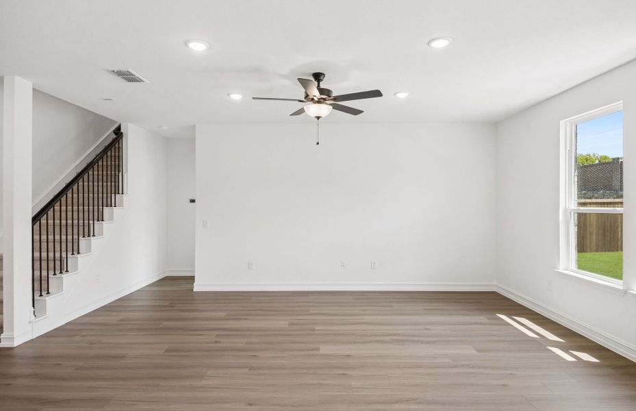 Spacious, unfurnished interior of a new home in Pinnacle at Legacy Hills, Celina (Image 16).