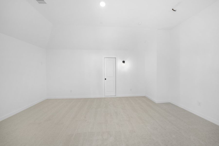 Spacious, unfurnished interior of a new home in Inspiration - Paradise Village, Lucas (Image 33).