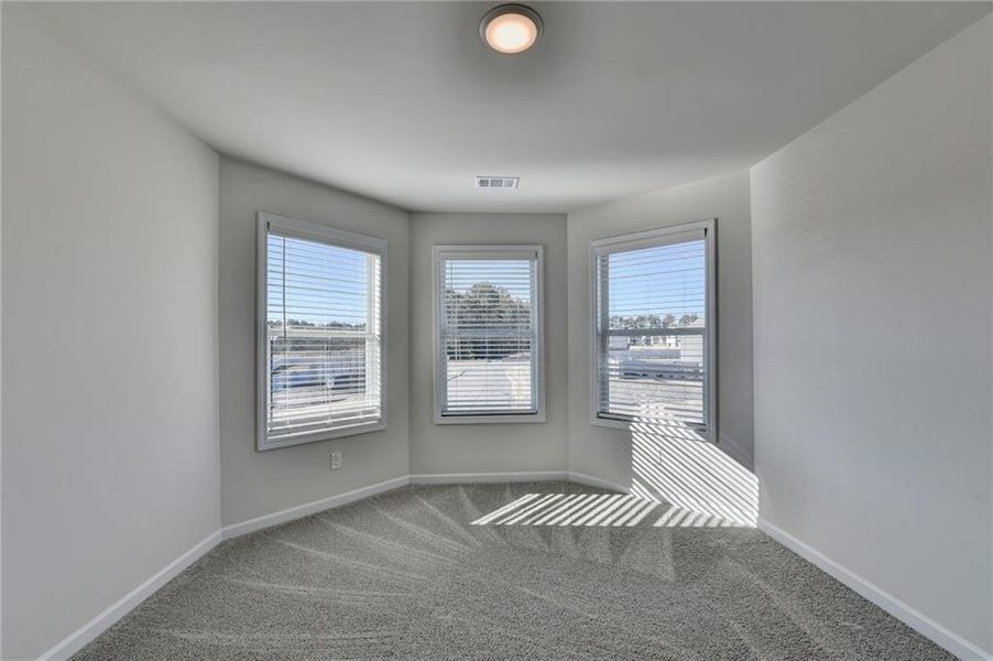 Spacious, unfurnished interior of a new home in , Auburn (Image 69).