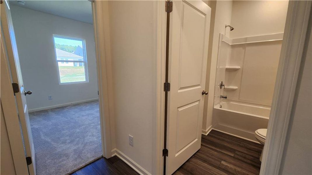 Spacious, unfurnished interior of a new home in Casteel, Bethlehem (Image 12).