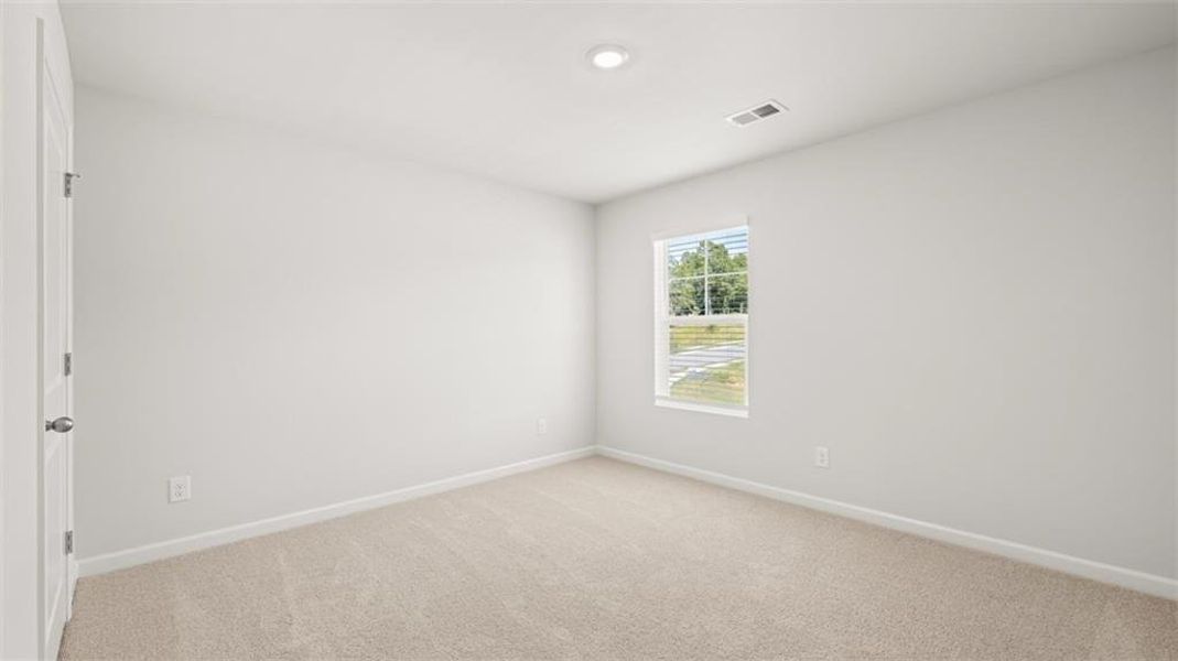 Spacious, unfurnished interior of a new home in , Stockbridge (Image 16).