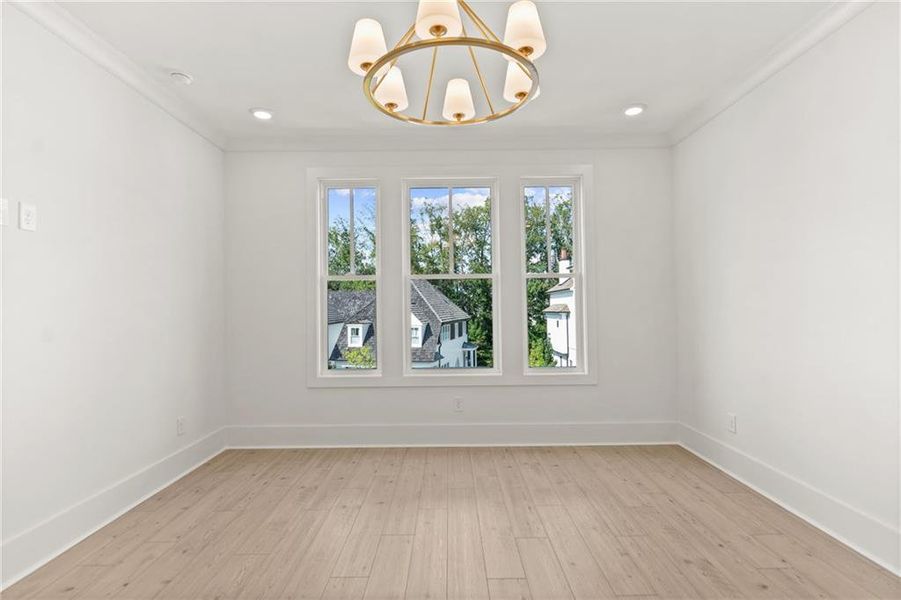 Spacious, unfurnished interior of a new home in Park Walke, Alpharetta (Image 23).