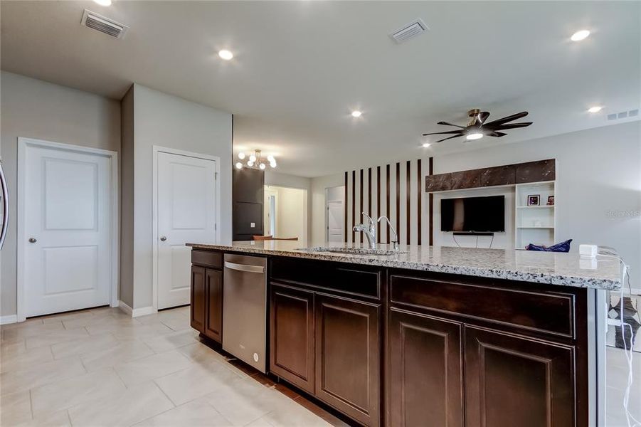 Furnished interior view inside a new home in , Wesley Chapel (Image 27).
