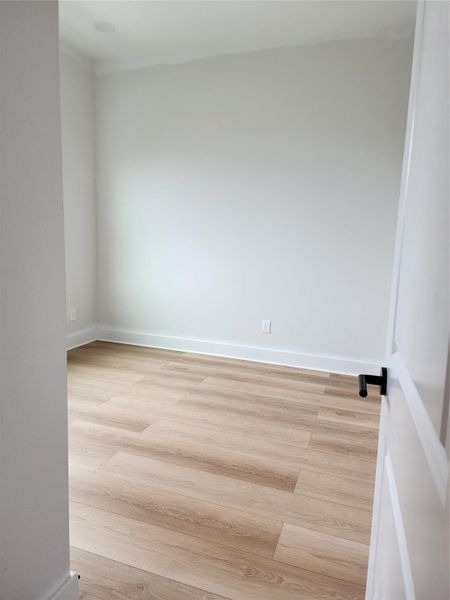 Spacious, unfurnished interior of a new home in , Houston (Image 17).