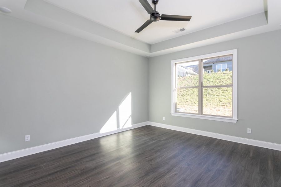 Representative unfurnished interior of a home built from the The Redwood by Greentech Homes LLC in The Thicket at Sedman Hills, Hixson (Image 22).