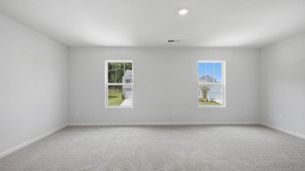 Spacious, unfurnished interior of a new home in Oaks at Cedar Grove, Fairburn (Image 15).