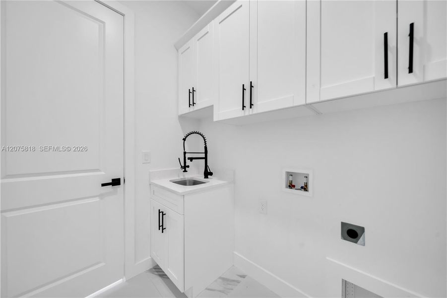 Furnished interior view inside a new home in , Lehigh Acres (Image 14).