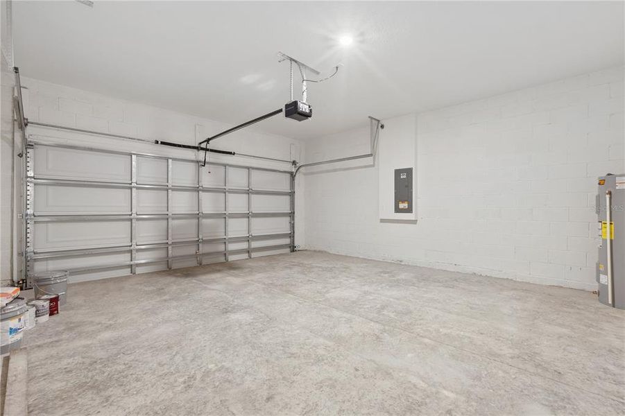 Spacious, unfurnished interior of a new home in , Ocala (Image 8). Spacious, unfurnished interior of a new home in , Ocala (Image 8).