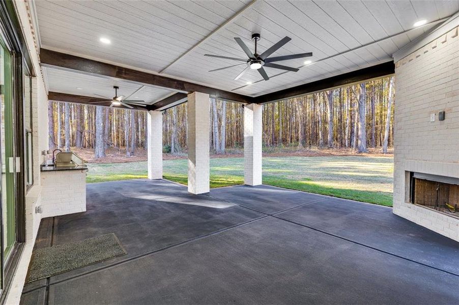 Exterior details and patio area of a home in , Monroe (Image 33).