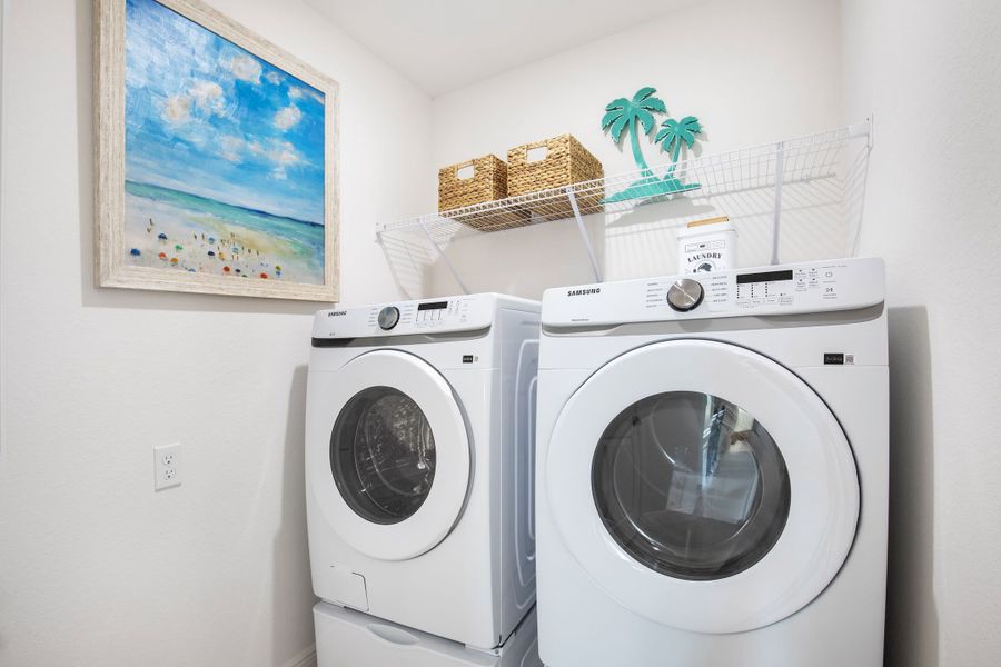 Representative interior finishes for a home built from the St Lucia by Maronda Homes in Orchid Cove, Bokeelia (Image 17).