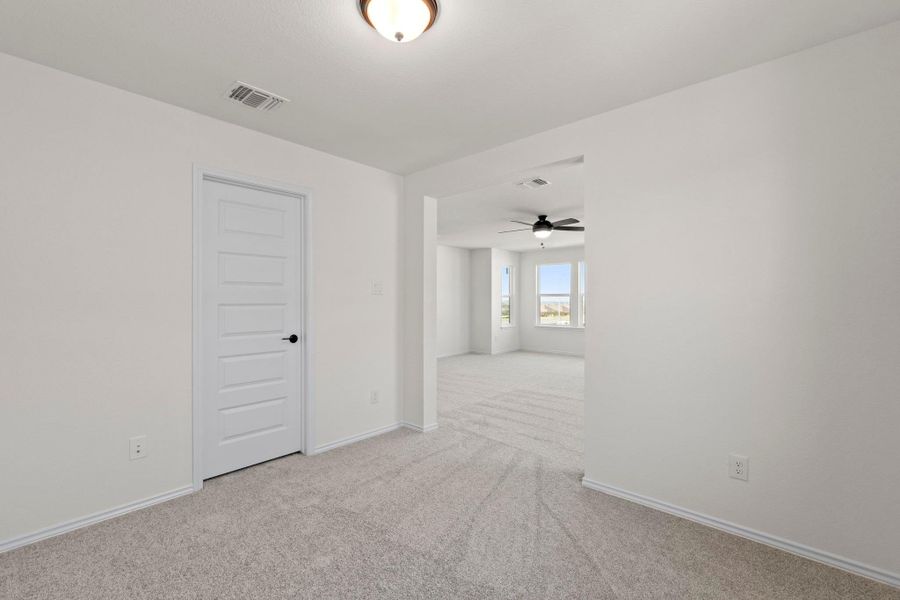 Spacious, unfurnished interior of a new home in Salerno - Classic Collection, Round Rock (Image 28). Spacious, unfurnished interior of a new home in Salerno - Classic Collection, Round Rock (Image 28).