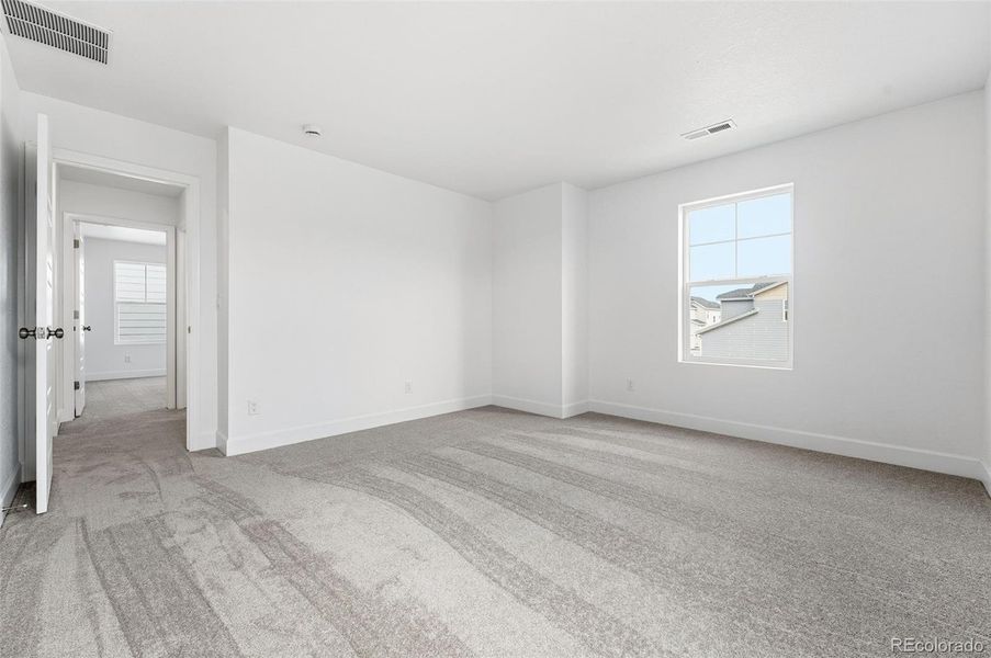 3323 N Catawba ~ Ready Now