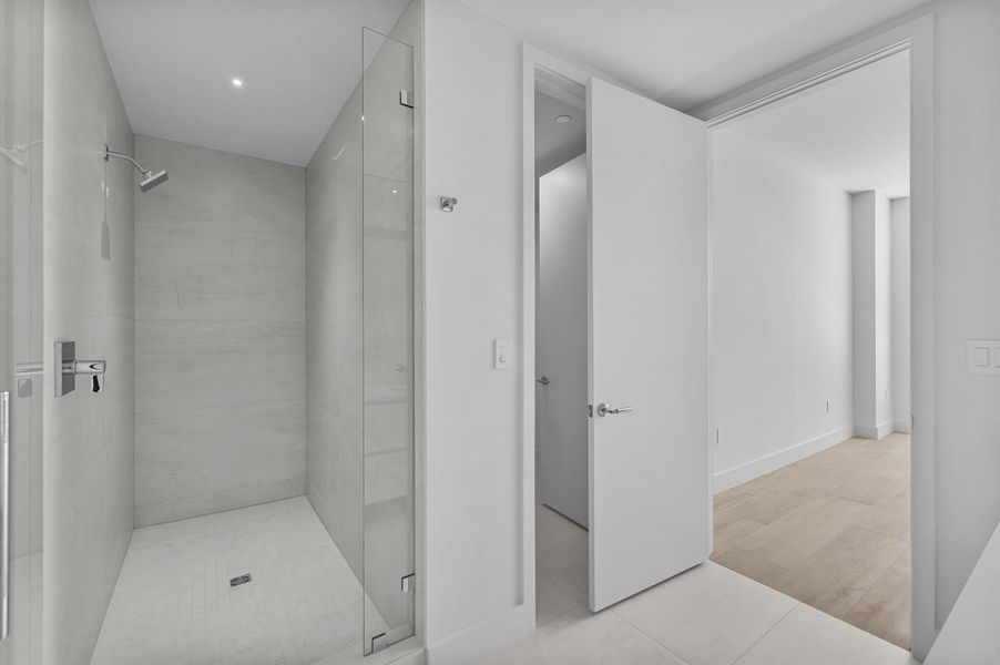 Ensuite Bath #2 Ensuite Bath #2