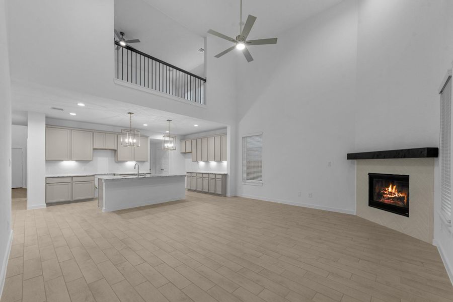 Spacious, unfurnished interior of a new home in Briarwood Crossing, Rosenberg (Image 22).