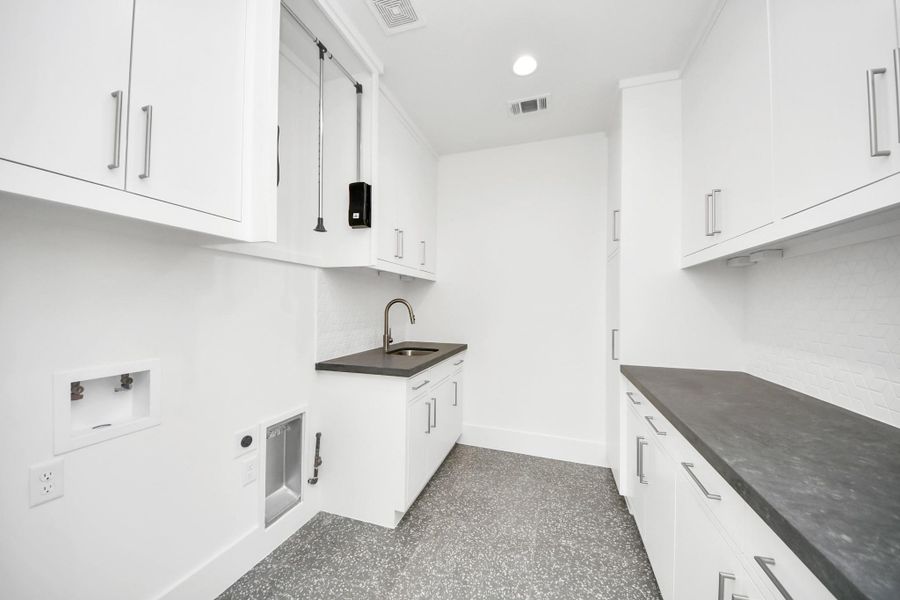 Furnished interior view inside a new home in , Houston (Image 15).