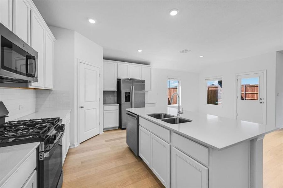 2608 Glacier Road ~ Ready Now