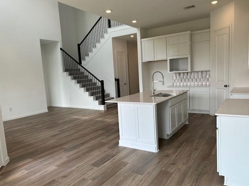 **Photos are representative only. This is not the actual homesite.**