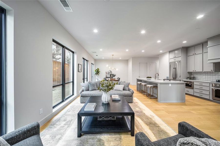 Furnished interior view inside a new home in , Dallas (Image 23).