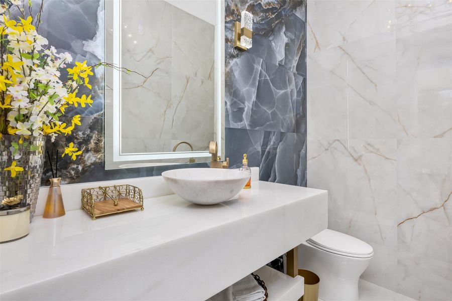 Furnished interior view inside a new home in , Parkland (Image 35).