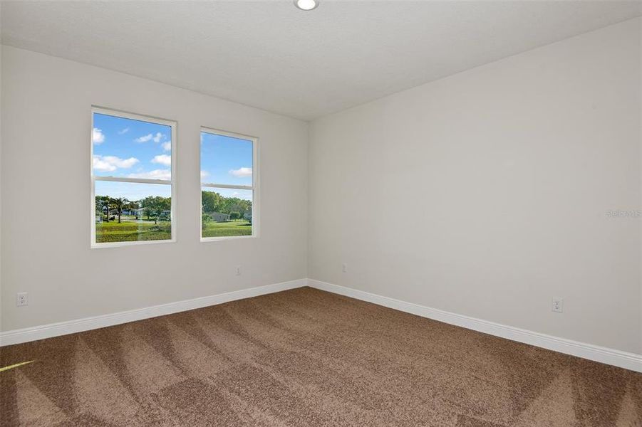 Spacious, unfurnished interior of a new home in Cherrywood Preserve, Ocala (Image 14).