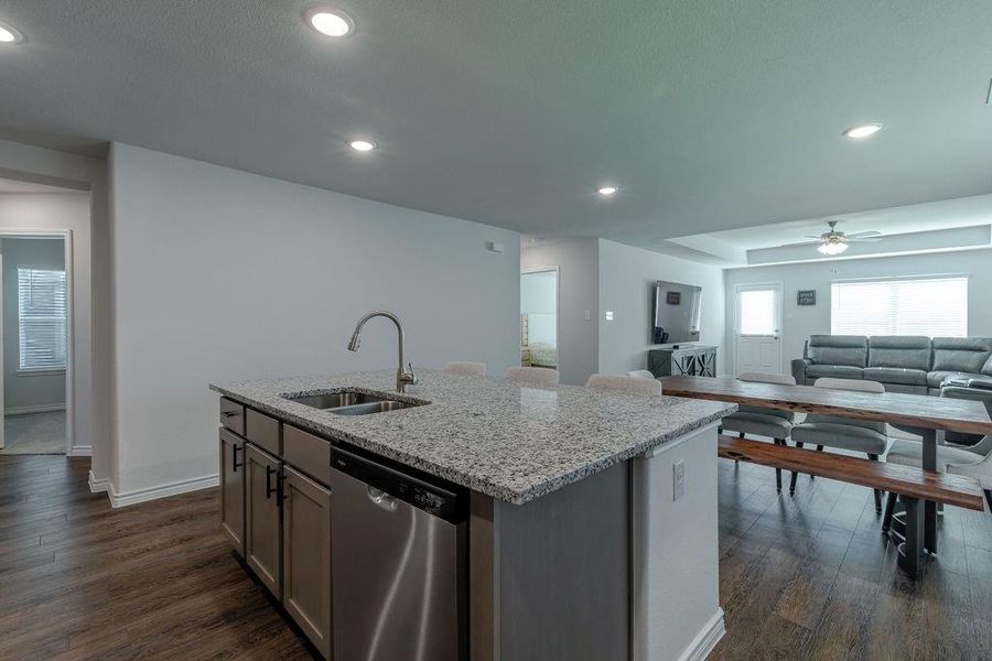 Great open-concept with granite counters Great open-concept with granite counters