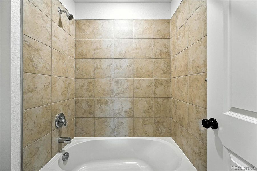 39712 Penn Road ~ Ready Now!