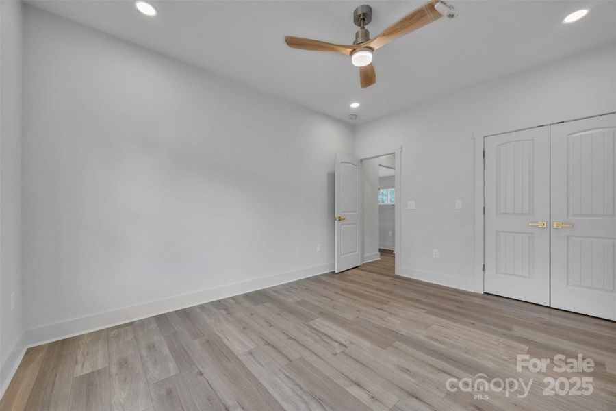 Spacious, unfurnished interior of a new home in , Taylorsville (Image 23).