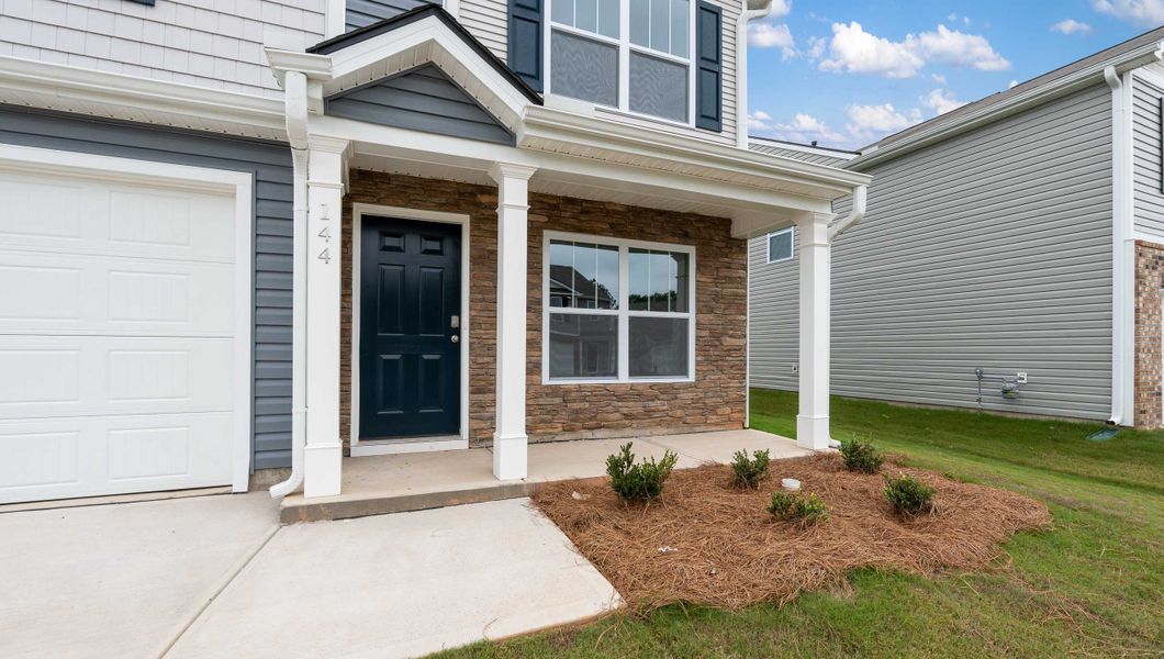 Exterior details and patio area of a home in Cloverdale Hills, Piedmont (Image 2).
