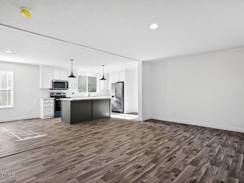 009-1280x960-living-room