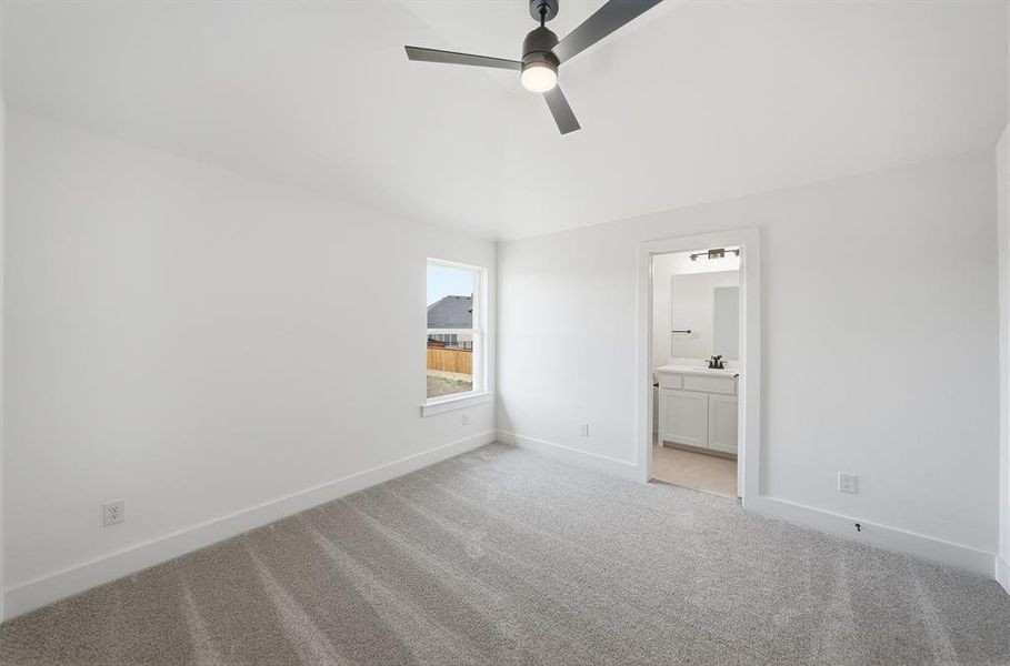 Spacious, unfurnished interior of a new home in Brookhollow West, Prosper (Image 31).