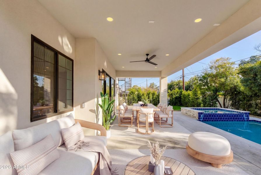 00-34th staged69 00-34th staged69