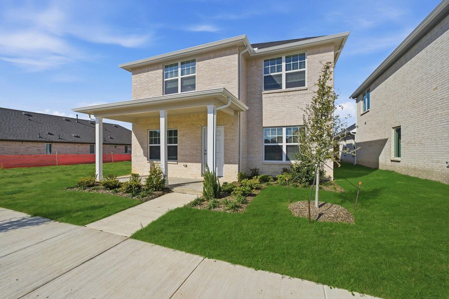 Image 54 of a home in La Terra.