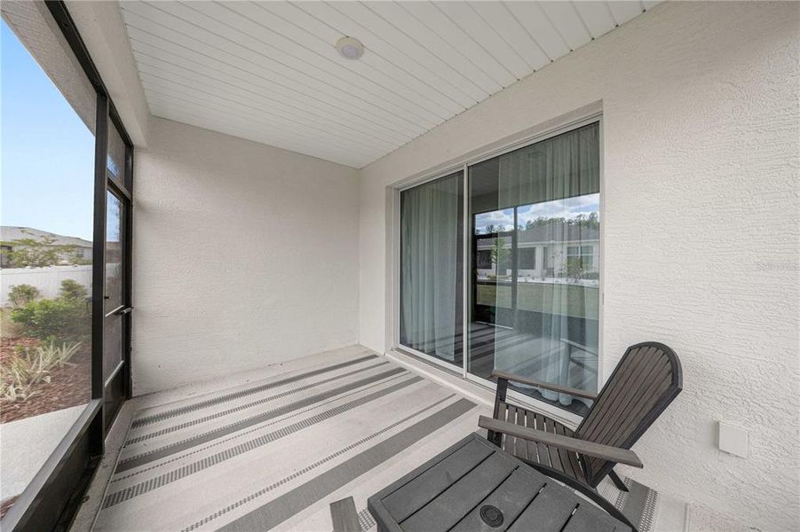 Exterior details and patio area of a home in , Ocala (Image 3).