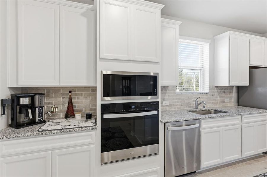 Furnished interior view inside a new home in Stark Farms, Denton (Image 17).