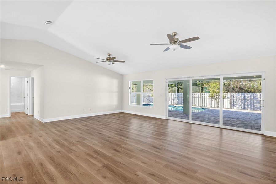 Spacious, unfurnished interior of a new home in Cape Coral, Cape Coral (Image 30).