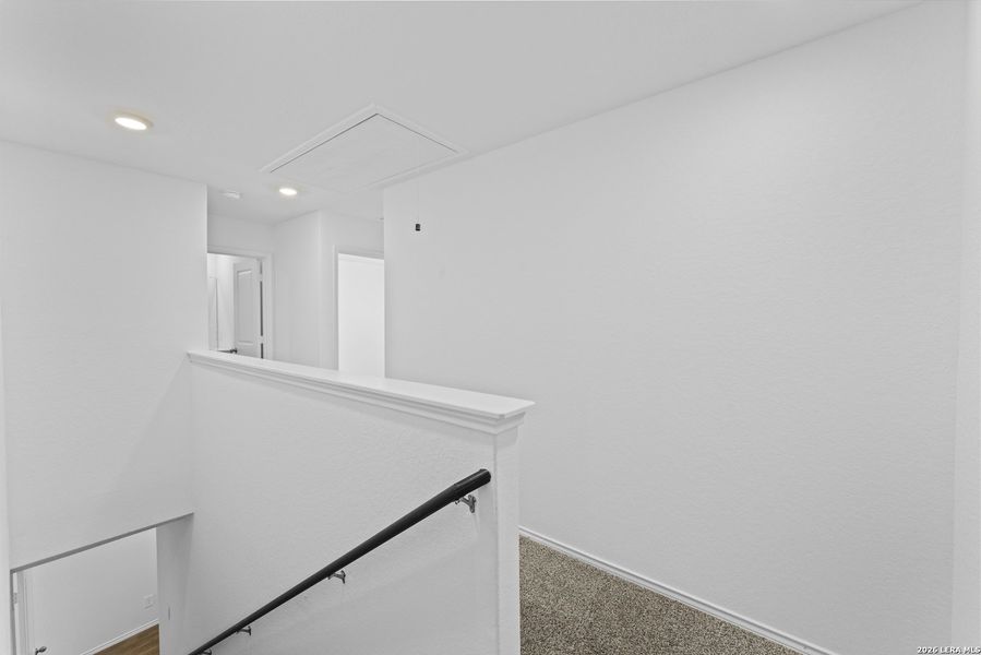 Spacious, unfurnished interior of a new home in Blue Ridge Ranch, San Antonio (Image 17). Spacious, unfurnished interior of a new home in Blue Ridge Ranch, San Antonio (Image 17).