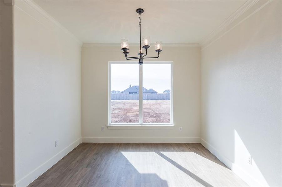 Spacious, unfurnished interior of a new home in , Ovalo (Image 10).