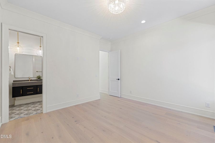 13-405 Latimer Rd_4400