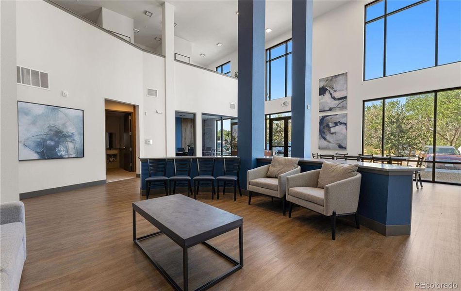 Community amenities in , Parker (Image 36).