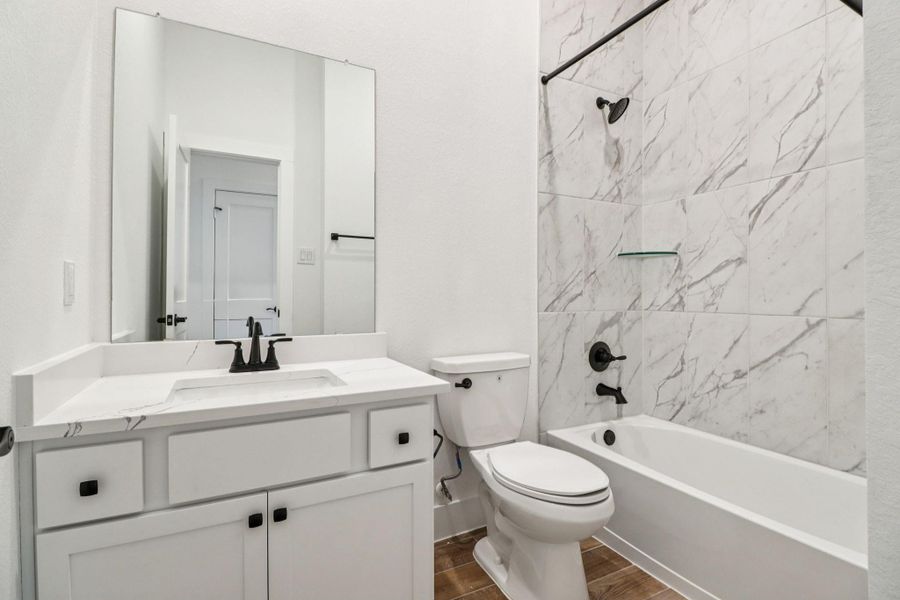 Furnished interior view inside a new home in Kresston, Montgomery (Image 8).